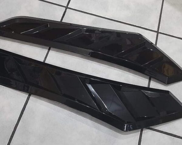 Moldura para capó universal