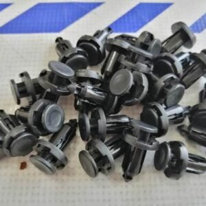 B08-Grapas negras 9mm