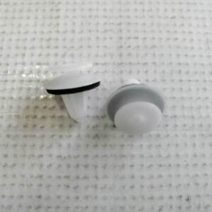 D105-Grapa blanca 8mm