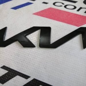 Emblema plástico KIA 21cms Negro