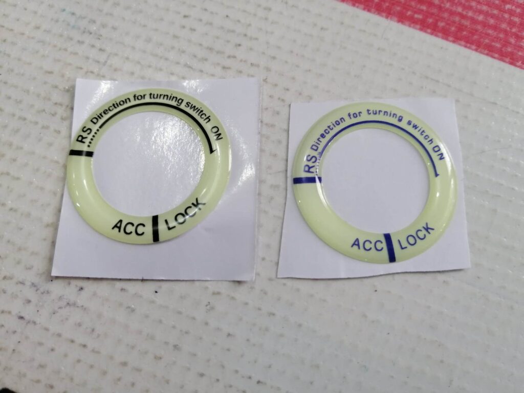 Sticker fluorescente para switch de encendido - Image 3