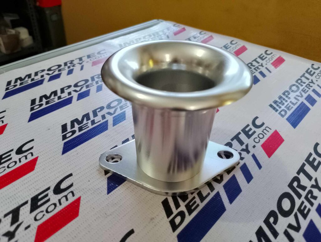 Trompeta plateada para admisión (air velocity horn)