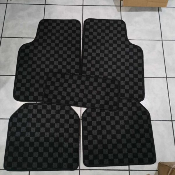 Alfombra afelpada JDM  5 pzs