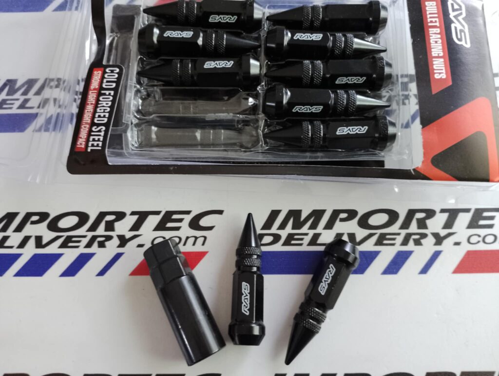 Tuercas RAYS de acero con punta