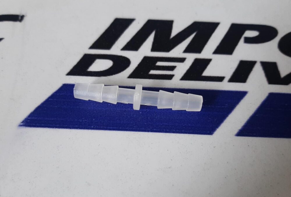 Unión plástica recta de 4mm