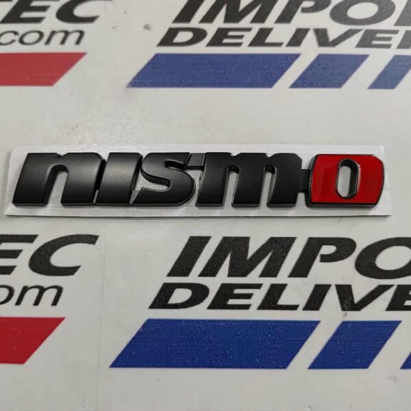Emblema NISMO metálico para baúl