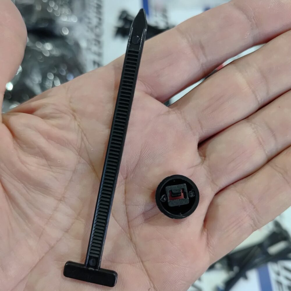 Abrazaderas plásticas (10 unidades)