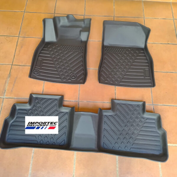Alfombras 3D TPE tipo bandeja Nissan Sentra 20-24(25)
