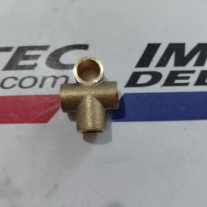 Adaptador tipo "T" para tubería de frenos 10mm
