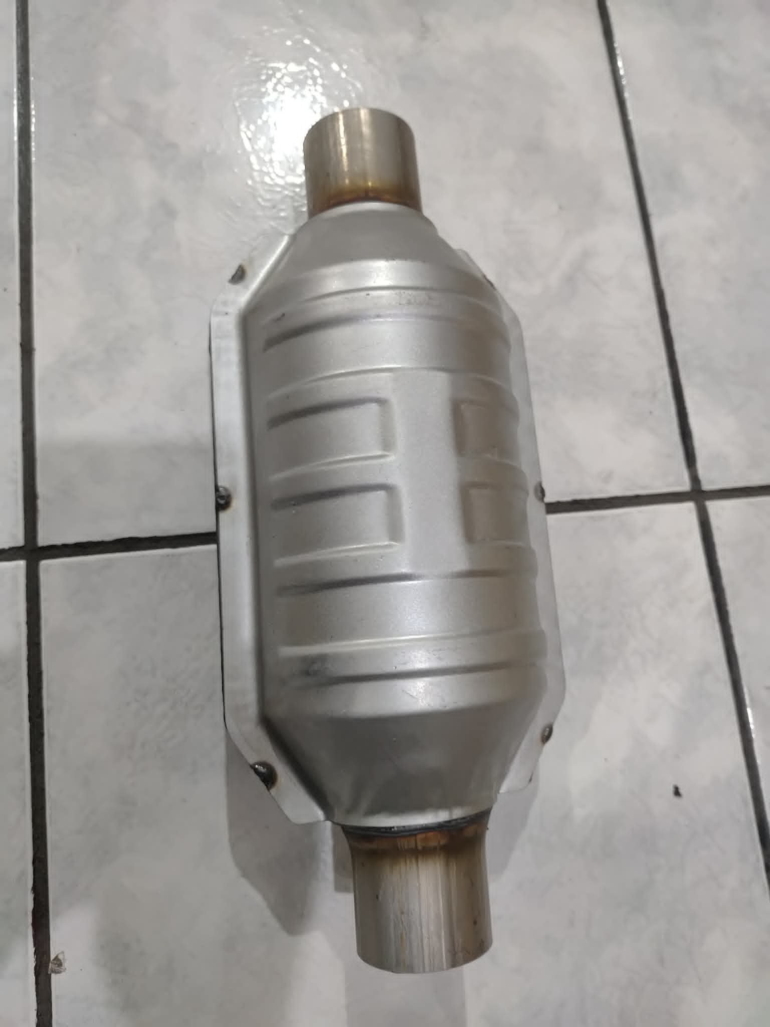 Catalizador universal 2" - Imagen 3